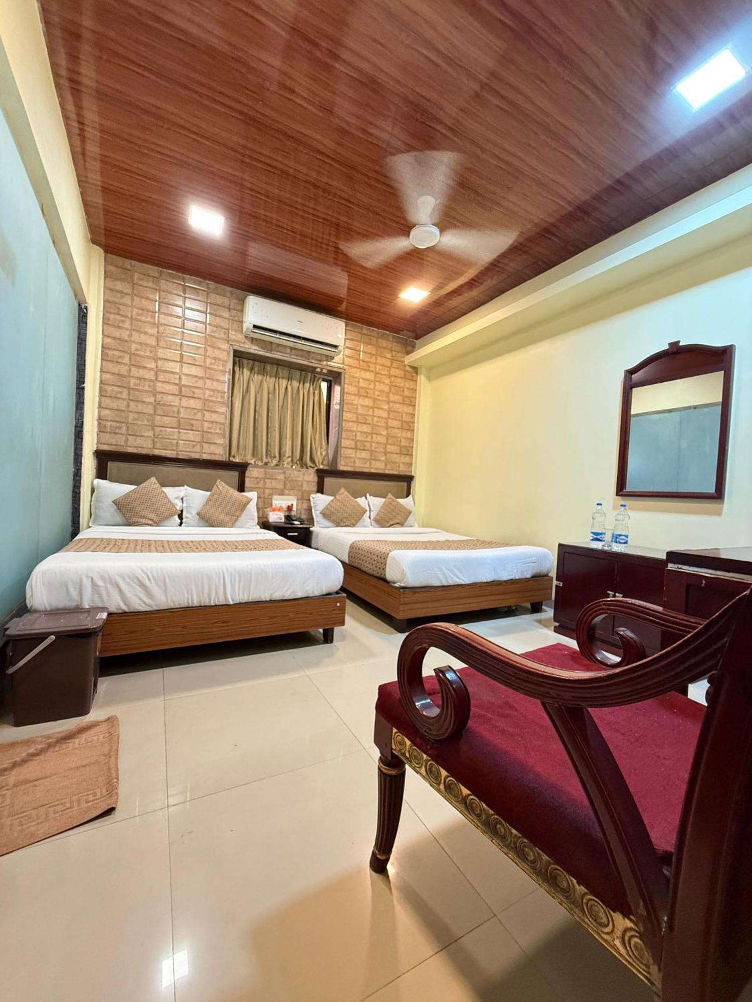 Hotel Gold Coast Mumbai Dış mekan fotoğraf